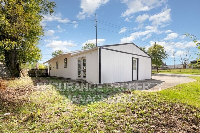 Building Photo - 9500 Ridgemoor Ave
