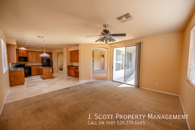 Building Photo - 18462 W Western Star Blvd