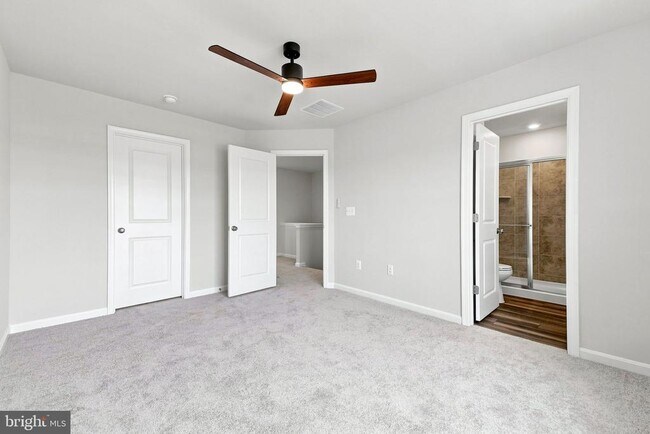 Building Photo - 417 Seeback Dr