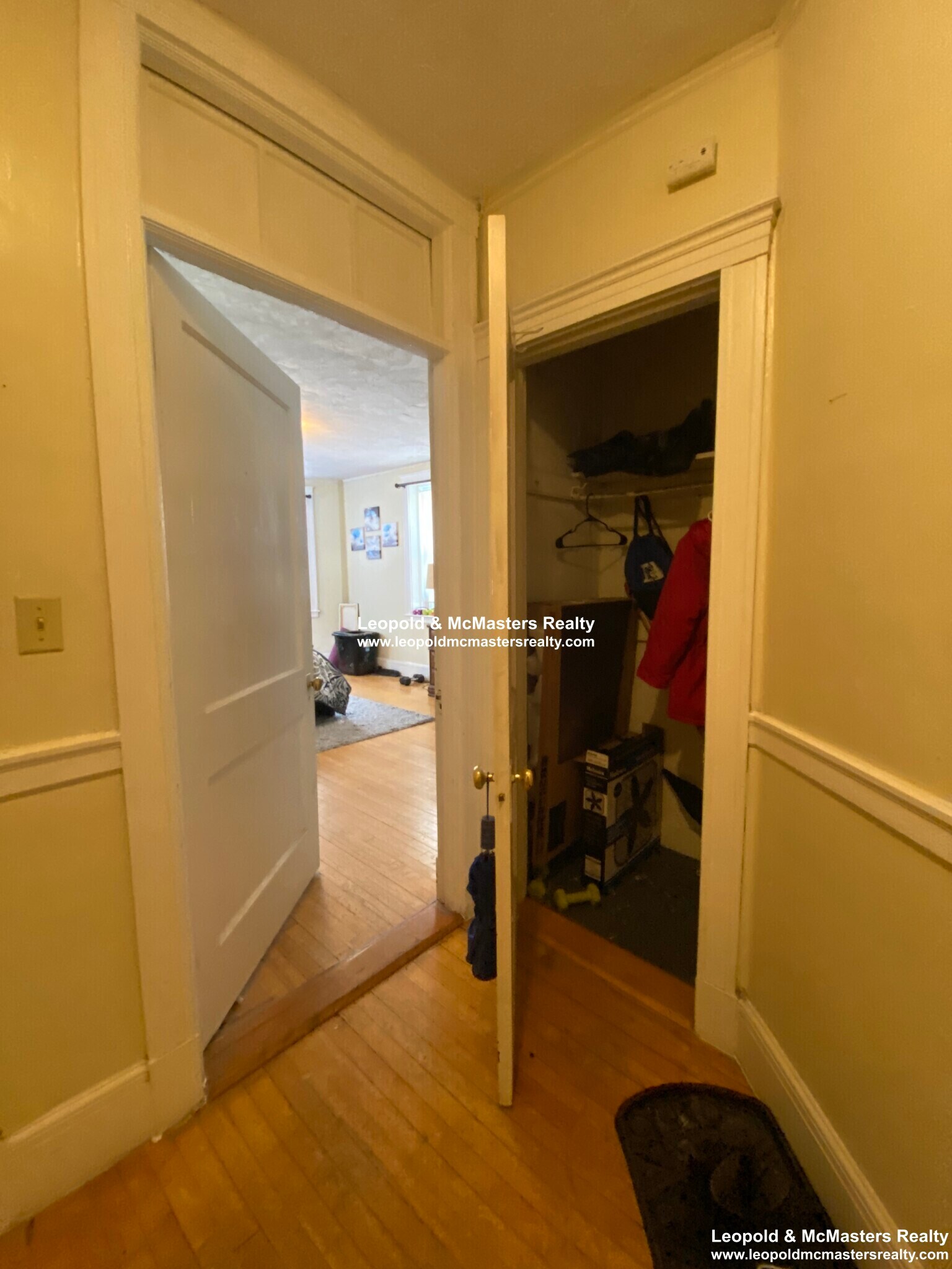 Building Photo - 138 Davis Ave