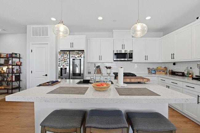 Building Photo - 2361 Acara Cir