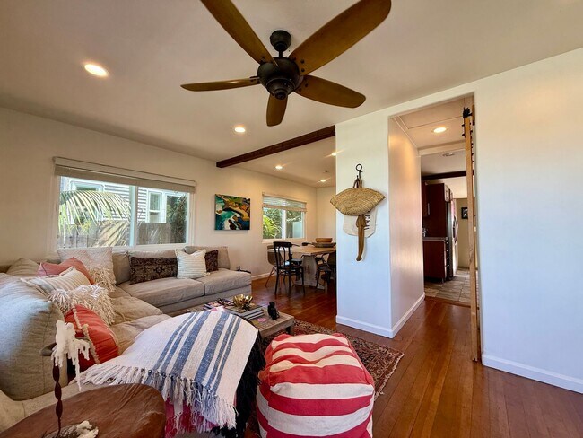Building Photo - Gorgeous Fully Furnished Ocean Beach Retreat + FLEXIBLE STAY