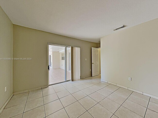 Building Photo - 14490 SW 174th Terrace