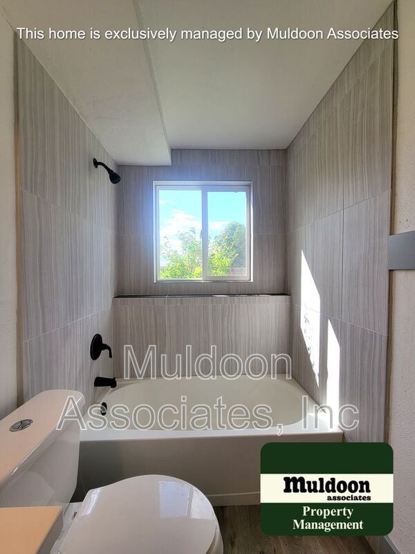 Building Photo - 4375 Millburn S