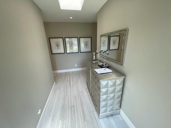 Building Photo - 76990 Lark Dr