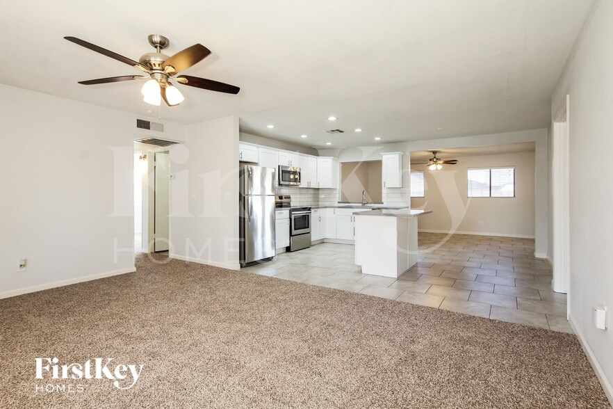 Building Photo - 9808 N 47th Ave