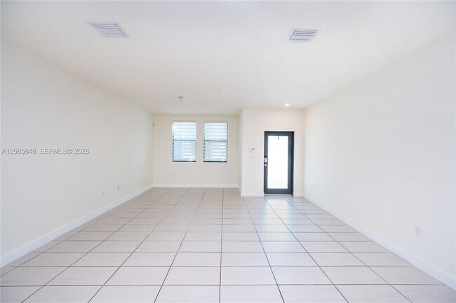 Building Photo - 10461 NW 82nd St