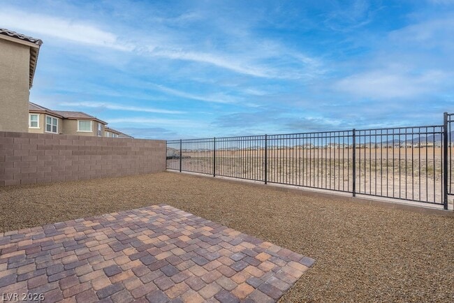 Building Photo - 2744 Tricase St