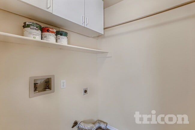 Building Photo - 612 W Andersonville Ln