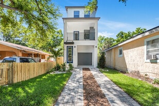 Front - 1734 W Cherry St