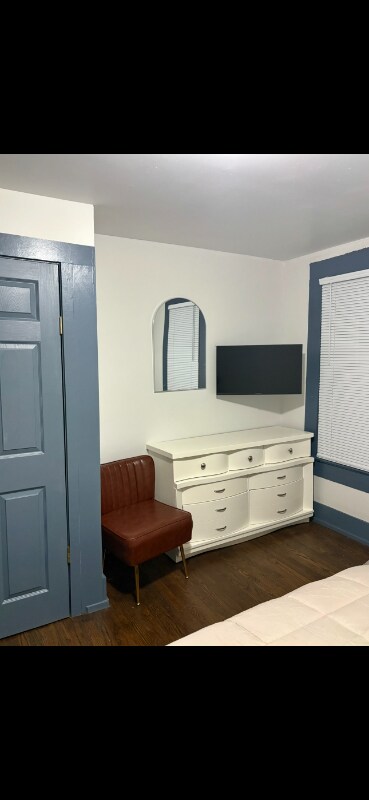 Building Photo - 1152 44th St N