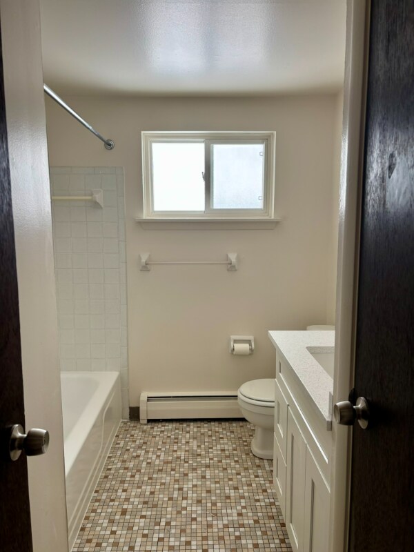 Building Photo - 110 Losson Rd