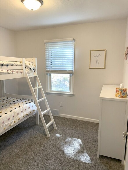 Building Photo - 5290 Clark Rd