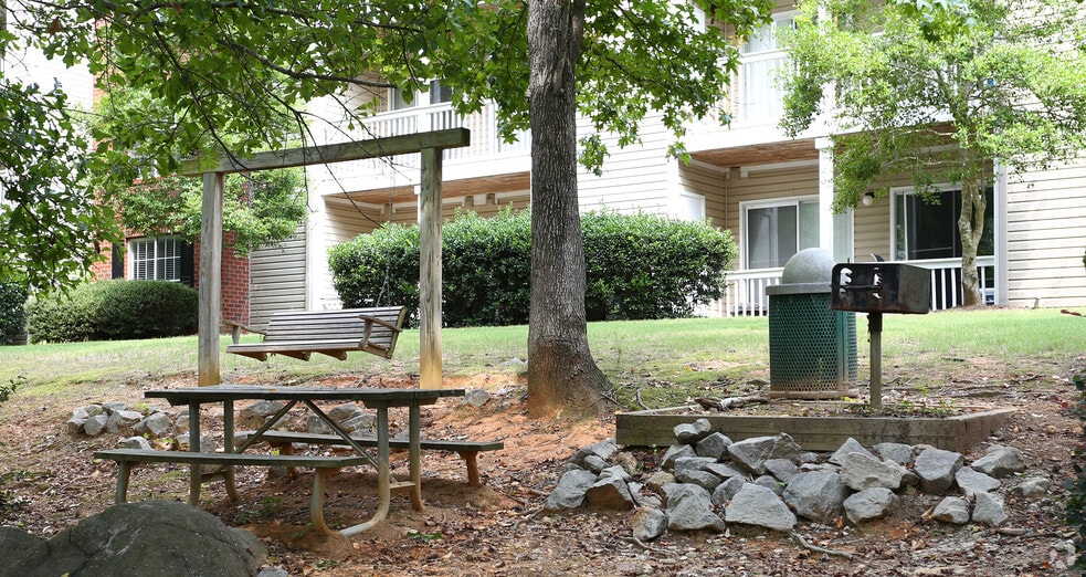 Broad River Trace 551 Riverhill Cir Columbia SC 29210 Apartment Finder