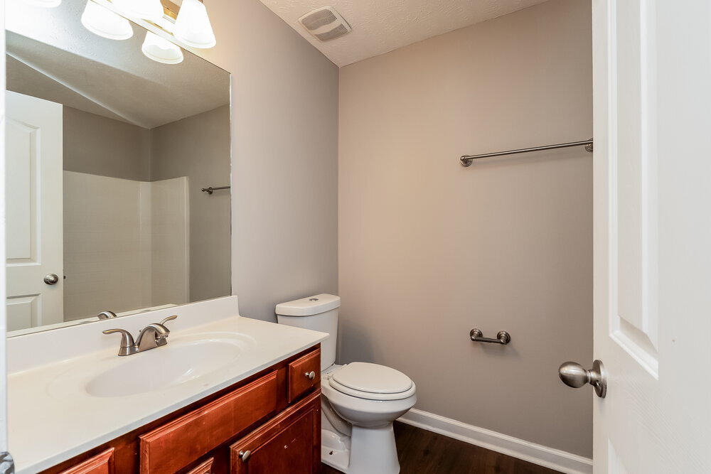 Building Photo - 1025 Lakewalk Dr