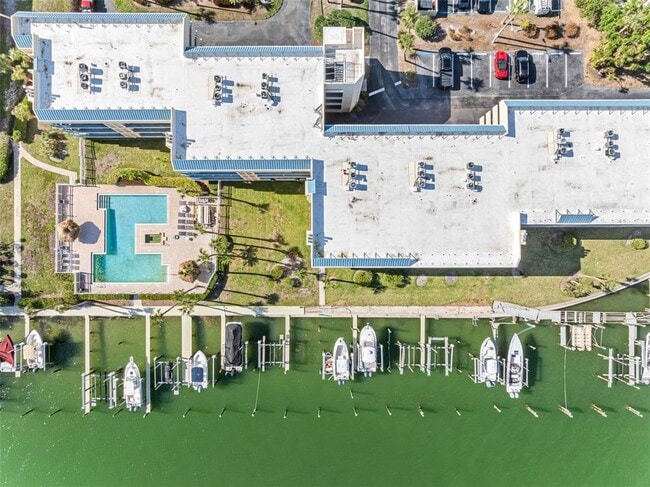 Building Photo - 363 Pinellas Bayway S