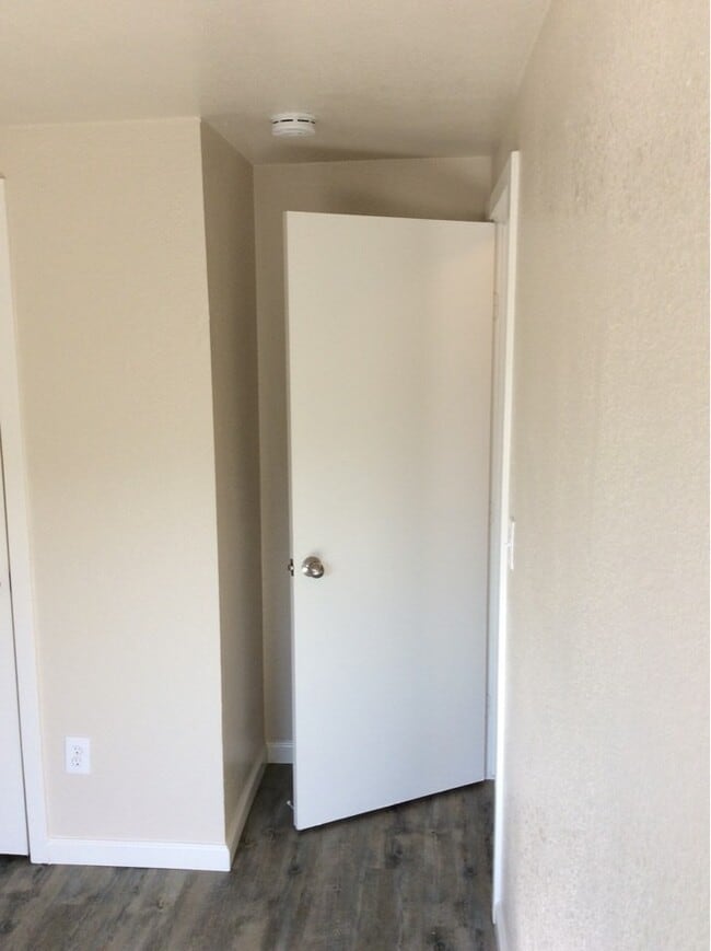 Building Photo - APPLY FOR THIS BEAUTIFUL HOME TODAY!