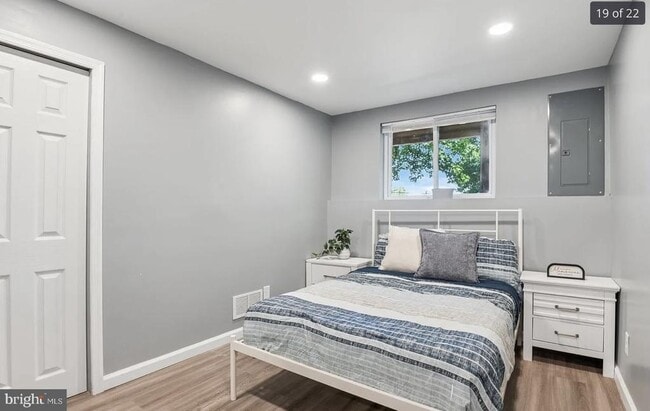 Building Photo - 15 Oakmont Dr