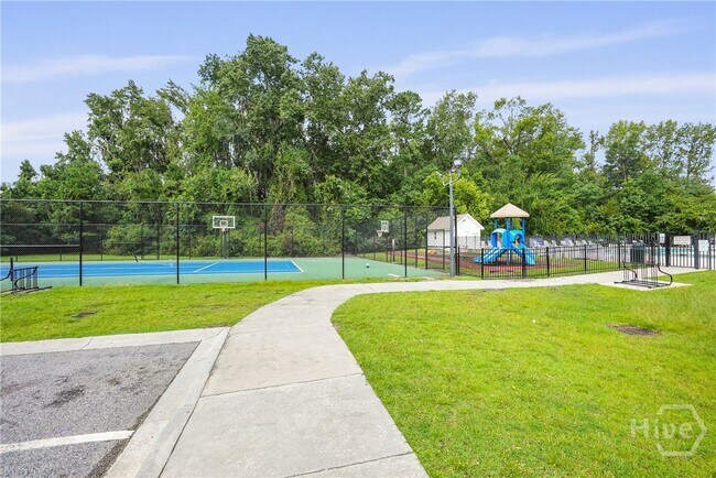 Building Photo - 233 Caribbean Village Dr