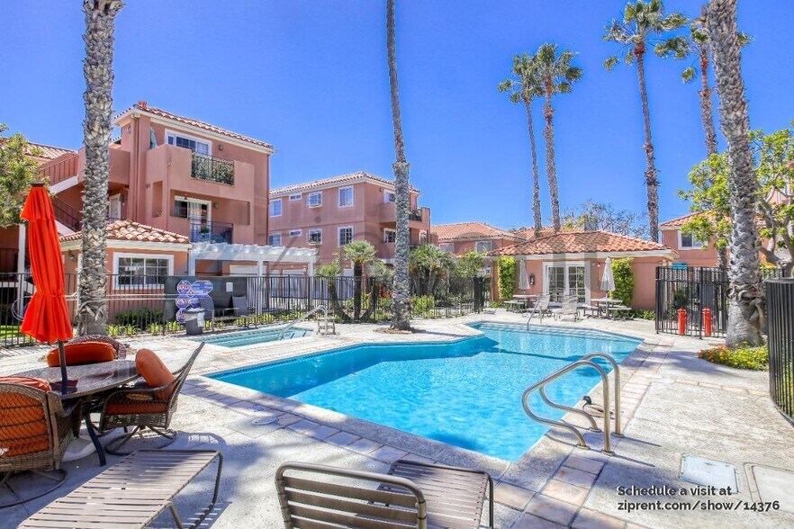 Building Photo - 409 Utica Avenue