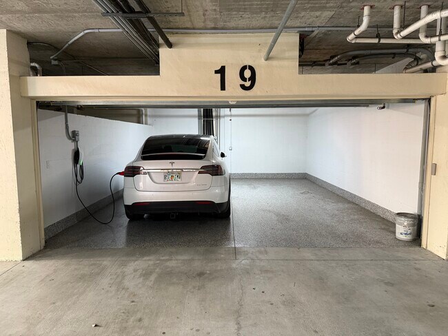 Building Photo - 21450 Strada Nuova Circle