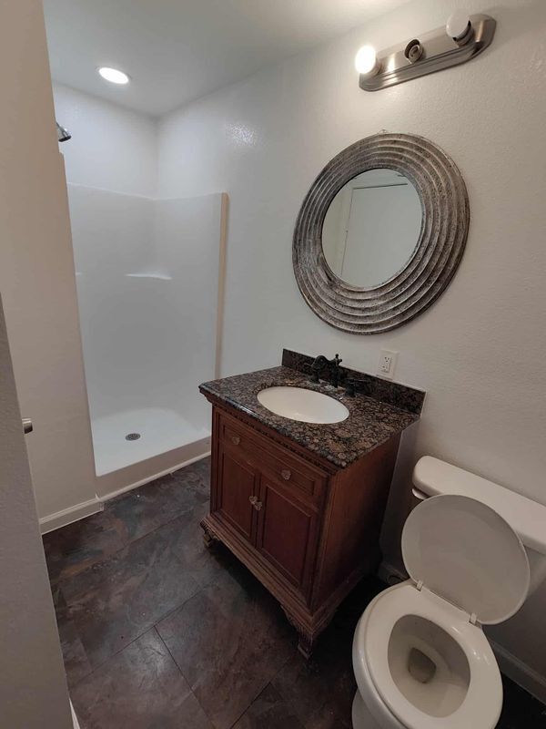 Building Photo - 2605 Birmingham Ave