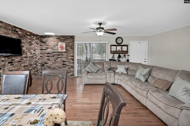 Building Photo - 315 Gardners Terrace Rd