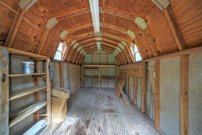 Building Photo - 125 Queen Anne Cir