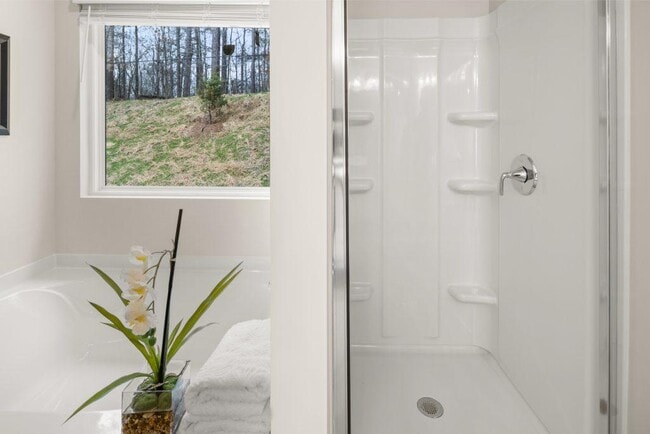 Building Photo - 4285 Notting Hill Dr SW