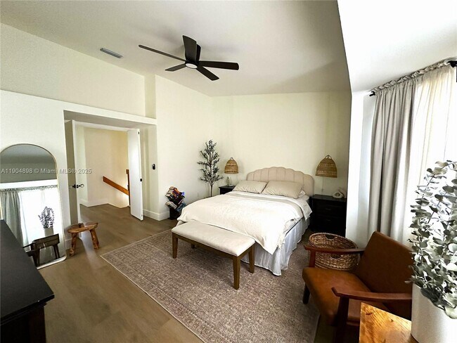 Building Photo - 14305 SW 57th Ln