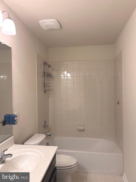 Building Photo - 9623 Smithview Pl