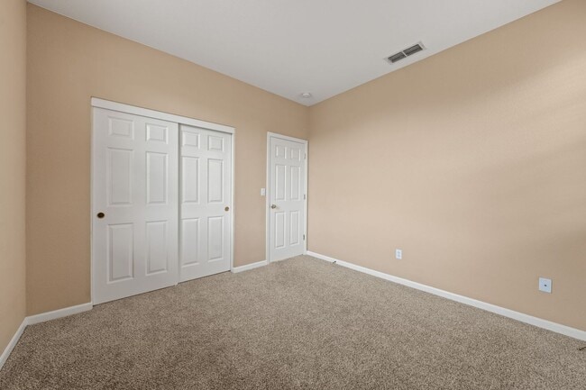 Building Photo - 10228 Pedra Do Sol Way