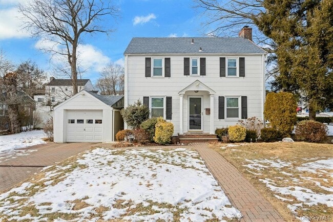 Building Photo - 155 White Rd