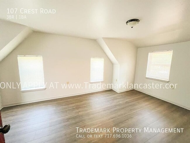 Building Photo - 107 Crest Rd