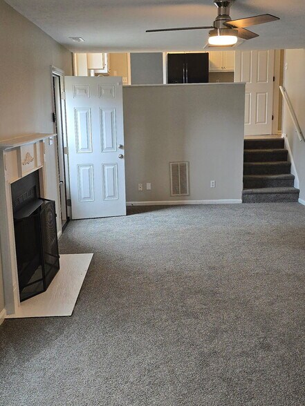 Building Photo - 630 Connaly Dr