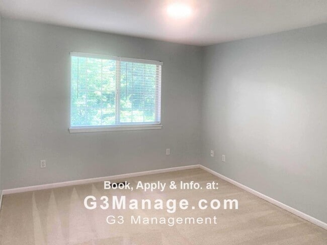 Building Photo - 2310 Pleasant Ridge