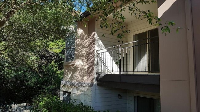 Building Photo - 6000 Shepherd Mountain Cove