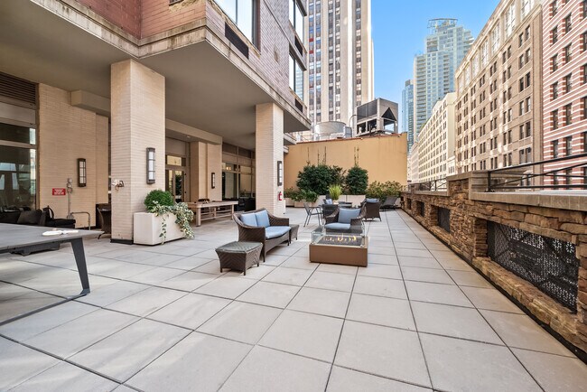 Building Photo - 35 W 33rd St