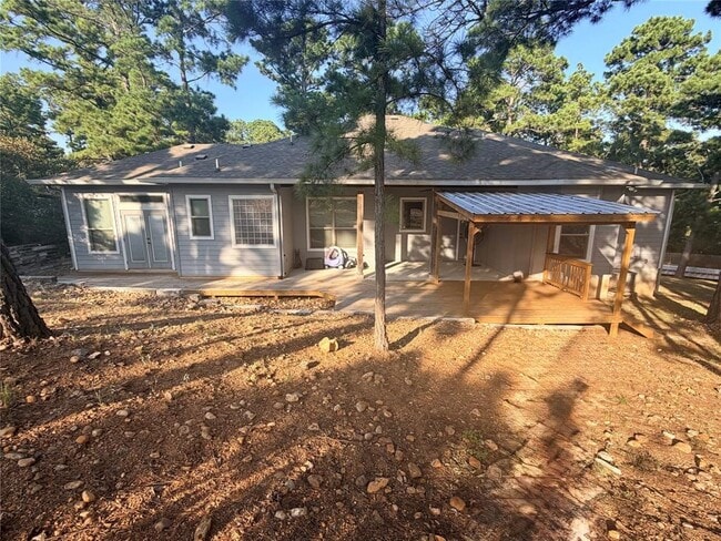 Building Photo - 110 Pele Ct