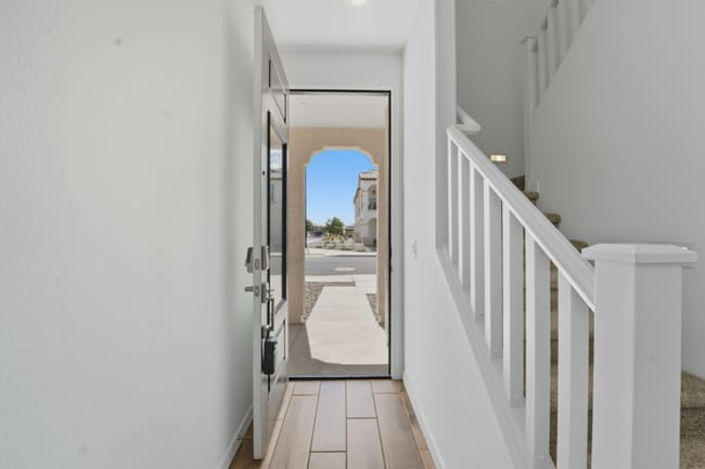 Building Photo - Like Brand New Luxurious Modern 3 Bedroom 2 Bath Townhome in Warner Meadow – Rare Rental Opportun...