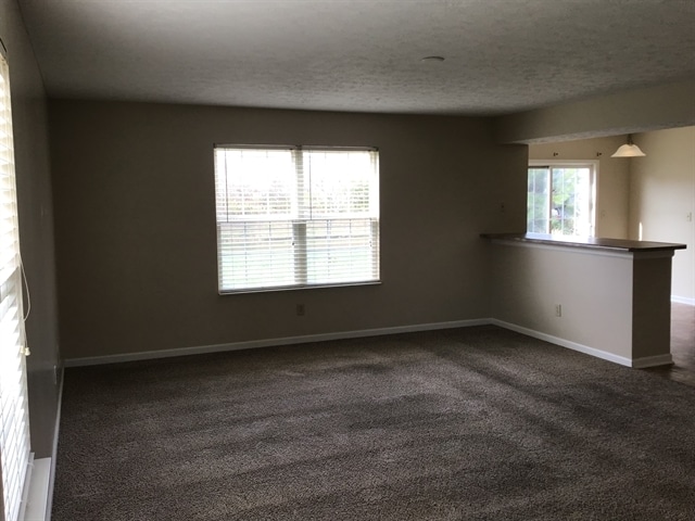 Building Photo - 5640 Rambling Dr