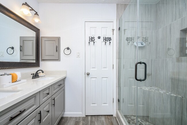 Building Photo - 19734 Redroot Dr