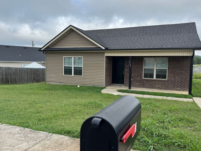 Building Photo - 1503 Gambill Wood Dr