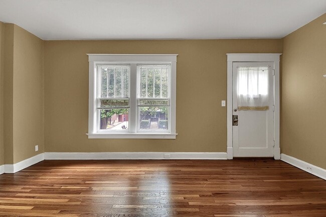 Building Photo - 7702 Lile Ave