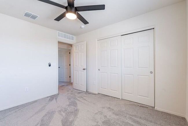 Building Photo - Discover the perfect blend of comfort and ...