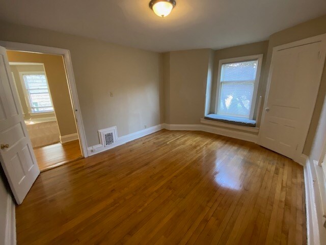 Building Photo - 2726 N Murray Ave