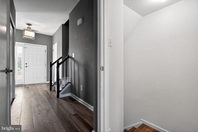 Building Photo - 96 Eagleview Terrace