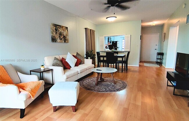 Building Photo - 4117 Bougainvilla Dr