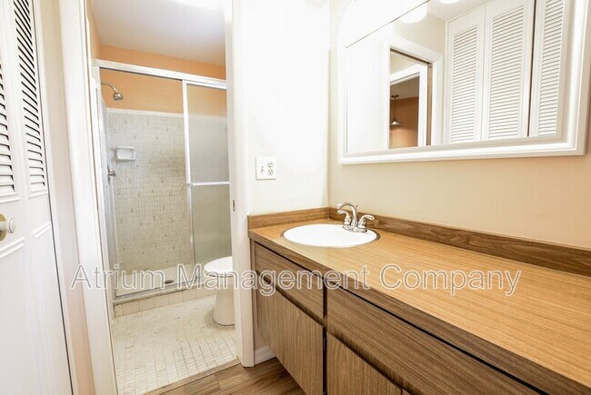 Building Photo - 1318 Kewannee Trail