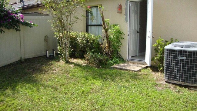 Building Photo - 655 Margie Dr